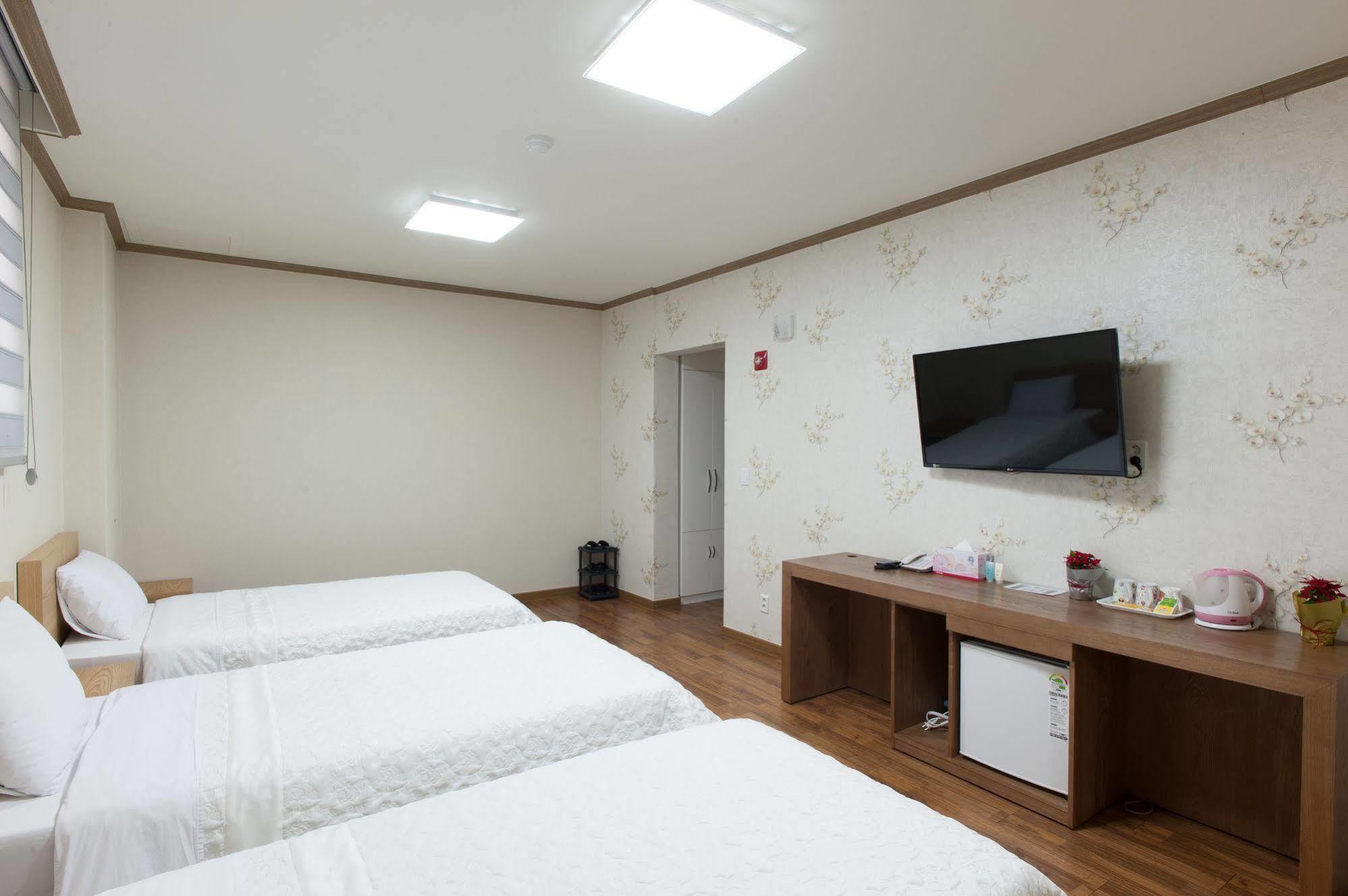 Benikea Hotel Flower Seoul Exteriör bild