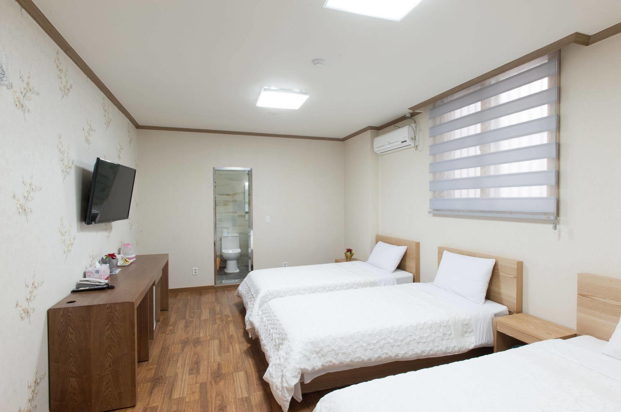 Benikea Hotel Flower Seoul Exteriör bild
